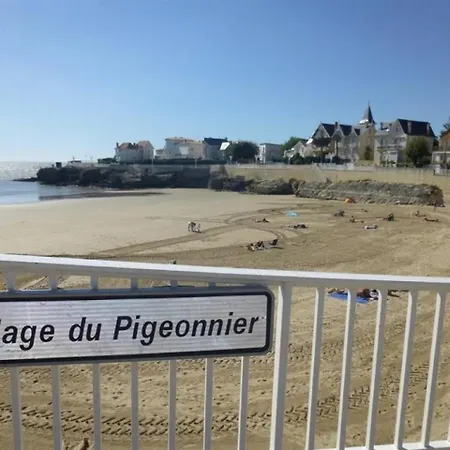Plage Du Pigeonnier: - Pleine Vue Mer*** Meuble De Tourisme Classe 3 Etoiles*** Royan